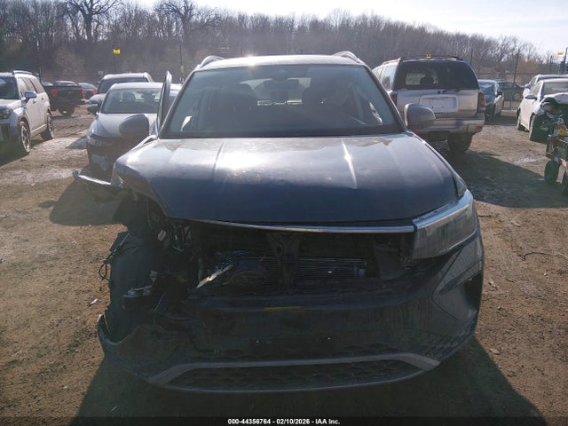 Продажа на аукционе авто 2023 Volkswagen Taos 1.5t Se, vin: 3VVVX7B25PM355201, номер лота: 44356764