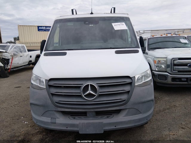WD3PE7ED0KT011063 Mercedes-Benz Sprinter 1500 Standard Roof I4