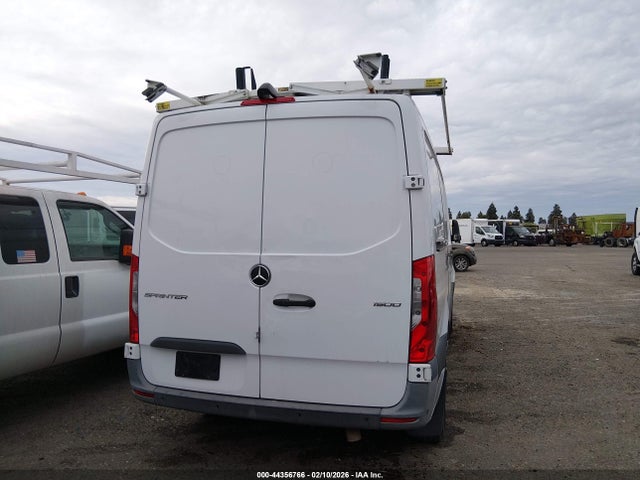 WD3PE7ED0KT011063 Mercedes-Benz Sprinter 1500 Standard Roof I4
