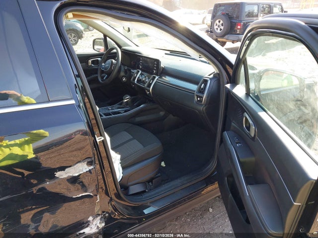 KIA SORENTO LX 2023 5XYRG4LC9PG174475 Image 5