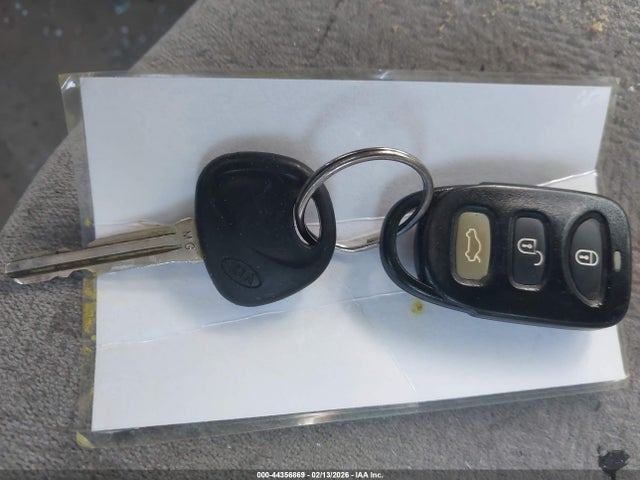 2006 Kia Optima Ex (new)/lx (new) მანქანა იყიდება აუქციონზე, vin: KNAGE123465060370, აუქციონის ნომერი: 44356869