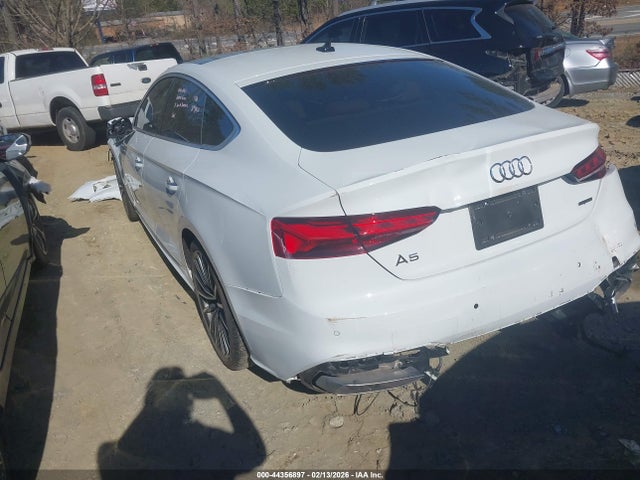 2021 AUDI A5 SPORTBACK WAUCBCF52MA003720 Photo 2