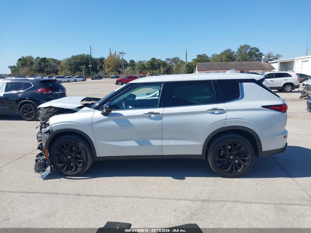 Продаж на аукціоні авто 2023 Mitsubishi Outlander Se 2.5 2wd/se Black Edition 2wd/se Special Edition 2wd, vin: JA4J3UA81PZ033872, номер лоту: 44356910
