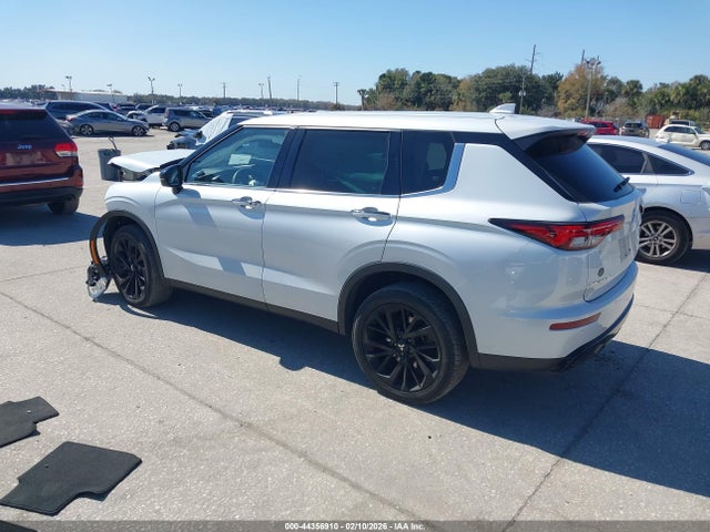 2023 MITSUBISHI OUTLANDER JA4J3UA81PZ033872 Photo 2