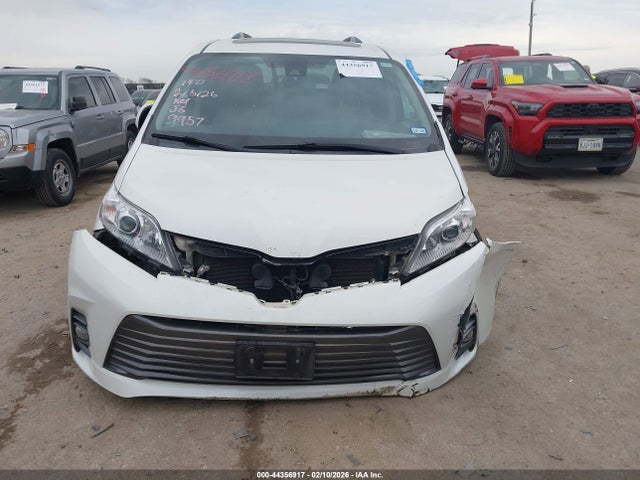 2018 TOYOTA SIENNA 5TDYZ3DC1JS949957 Photo 5