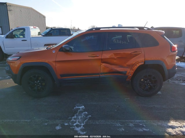 1C4PJMBB9FW551227 Jeep Cherokee Trailhawk