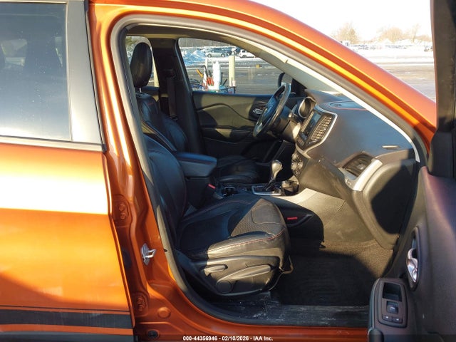 1C4PJMBB9FW551227 Jeep Cherokee Trailhawk