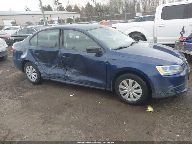 Продажа на аукционе авто 2014 Volkswagen Jetta 2.0l S, vin: 3VW2K7AJ3EM375207, номер лота: 44356949