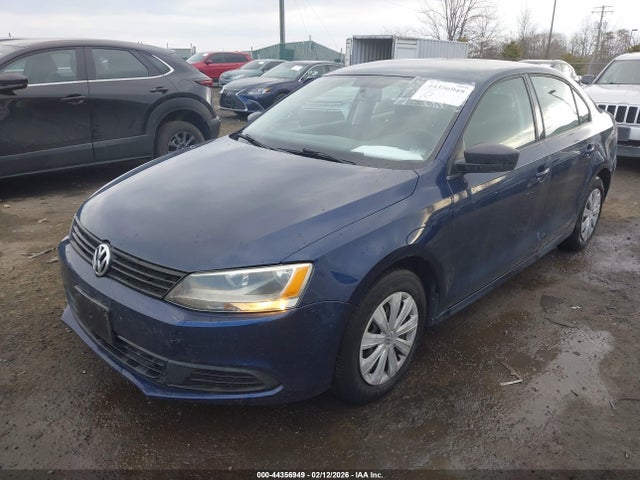 Продажа на аукционе авто 2014 Volkswagen Jetta 2.0l S, vin: 3VW2K7AJ3EM375207, номер лота: 44356949
