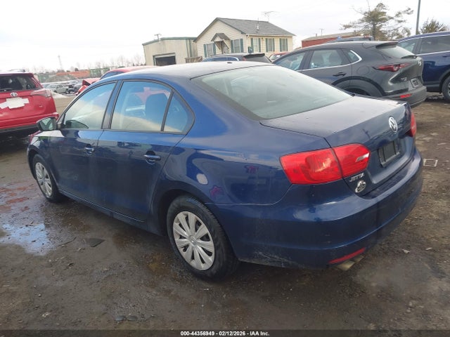 Продажа на аукционе авто 2014 Volkswagen Jetta 2.0l S, vin: 3VW2K7AJ3EM375207, номер лота: 44356949