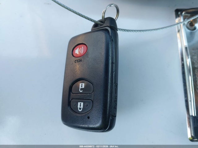 Toyota Prius Two 2014 JTDKN3DU2E0366655 Image 11