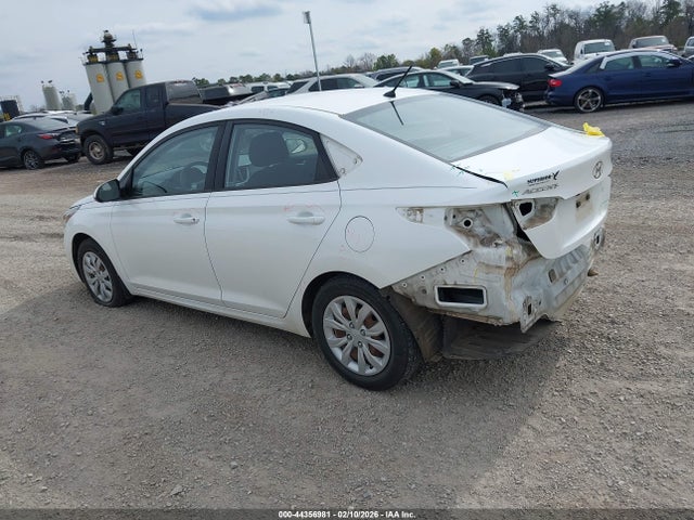 2020 Hyundai Accent Se მანქანა იყიდება აუქციონზე, vin: 3KPC24A66LE111908, აუქციონის ნომერი: 44356981