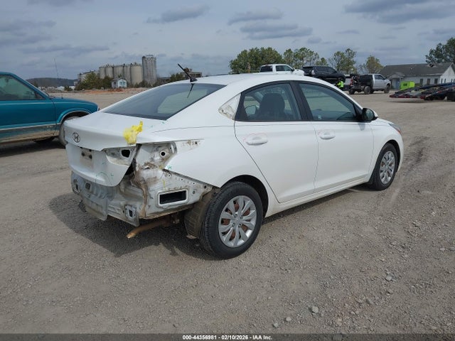 2020 Hyundai Accent Se მანქანა იყიდება აუქციონზე, vin: 3KPC24A66LE111908, აუქციონის ნომერი: 44356981