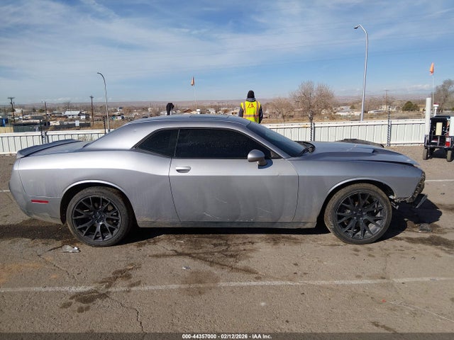 44357000 :رقم المزاد ، 2C3CDZBT0JH209205 vin ، 2018 Dodge Challenger R/t مزاد بيع
