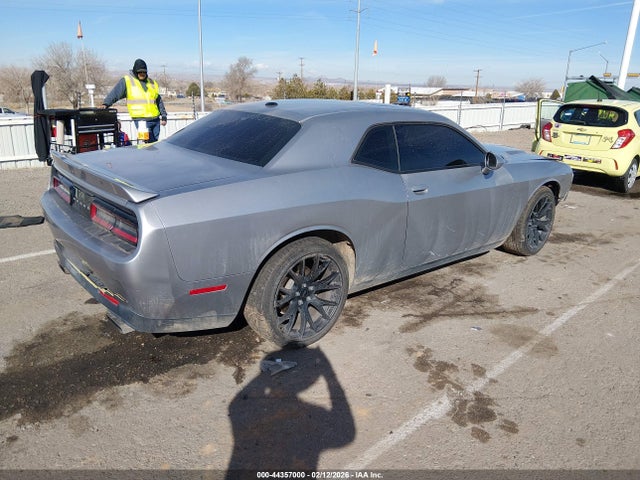 44357000 :رقم المزاد ، 2C3CDZBT0JH209205 vin ، 2018 Dodge Challenger R/t مزاد بيع