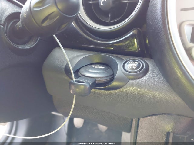 2010 MINI COOPER CLUBMAN WMWML3C59ATX51936 Photo 10