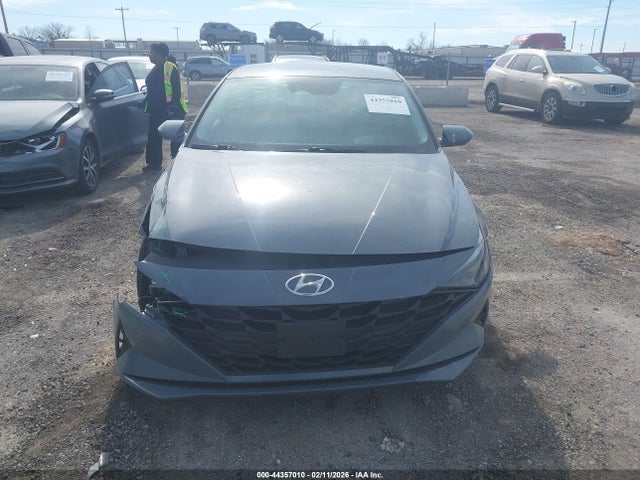 44357010 :رقم المزاد ، KMHLM4AGXNU332141 vin ، 2022 Hyundai Elantra Sel مزاد بيع