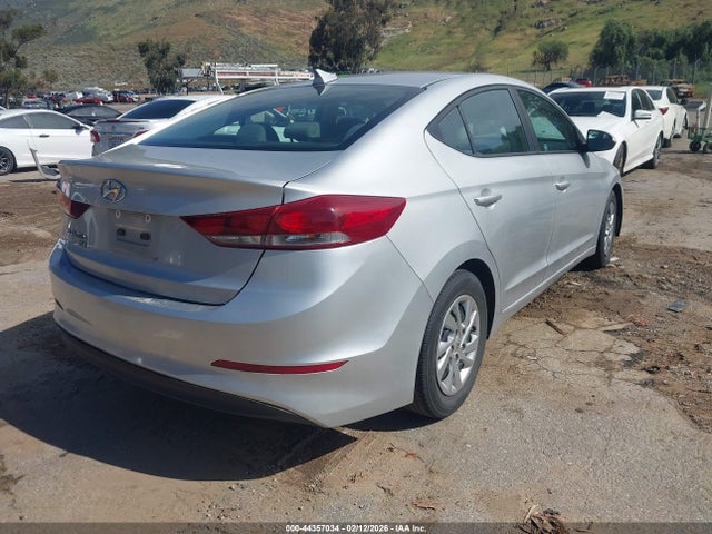 KMHD74LF8HU396814 Hyundai ELANTRA SE