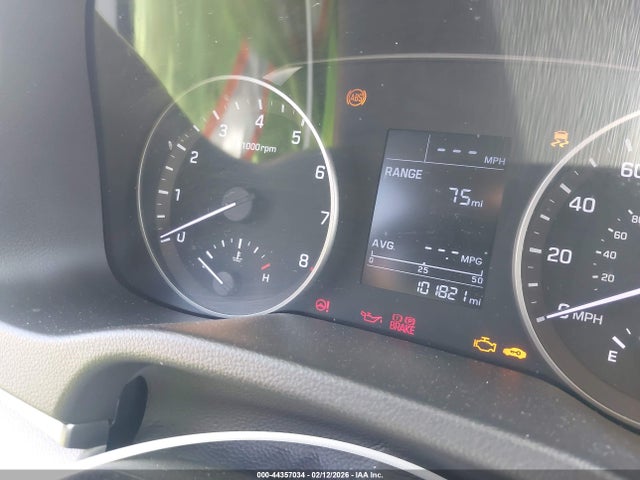 KMHD74LF8HU396814 Hyundai ELANTRA SE