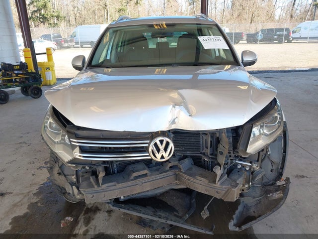 2012 Volkswagen Tiguan Sel მანქანა იყიდება აუქციონზე, vin: WVGAV7AX9CW531897, აუქციონის ნომერი: 44357101