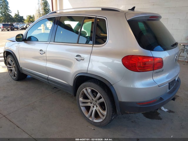 2012 VOLKSWAGEN TIGUAN WVGAV7AX9CW531897 Photo 2