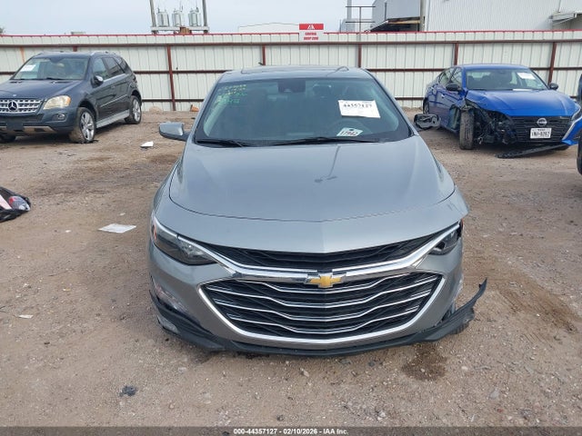 1G1ZD5ST2RF127142 Chevrolet Malibu Fwd 1lt