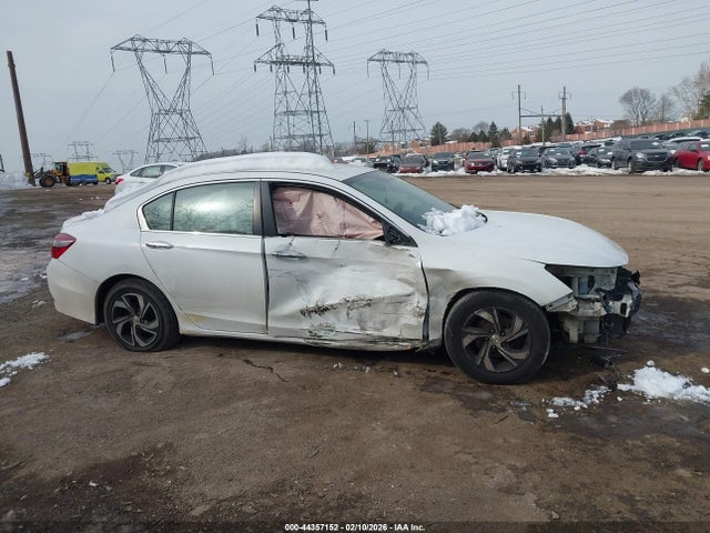 1HGCR2F30GA031335 Honda ACCORD LX