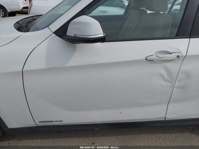 WBAVM1C59FV316044 BMW X1 Sdrive28i