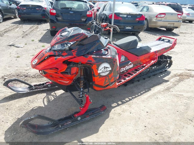 44357189 :رقم المزاد ، YH2LLGNC7NR000191 vin ، 2022 Lynx 849 Cc مزاد بيع