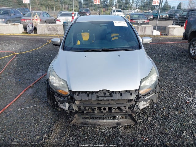 Ford FOCUS ST 2014 1FADP3L92EL282243 Image 13