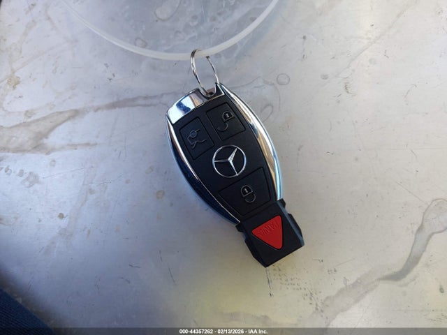WDCGG5HB9FG438801 Mercedes-Benz GLK 350