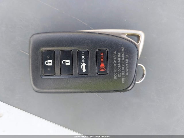 Lexus IS 200T 2016 JTHBA1D22G5013819 Image 11