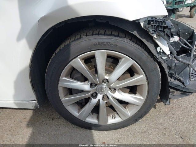 Lexus IS 200T 2016 JTHBA1D22G5013819 Image 20