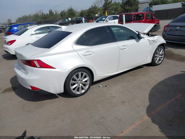 Lexus IS 200T 2016 JTHBA1D22G5013819 Image 4