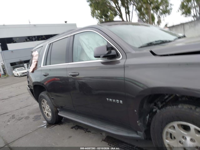 Chevrolet Tahoe Lt 2018 1GNSCBKC8JR235432 Image 14