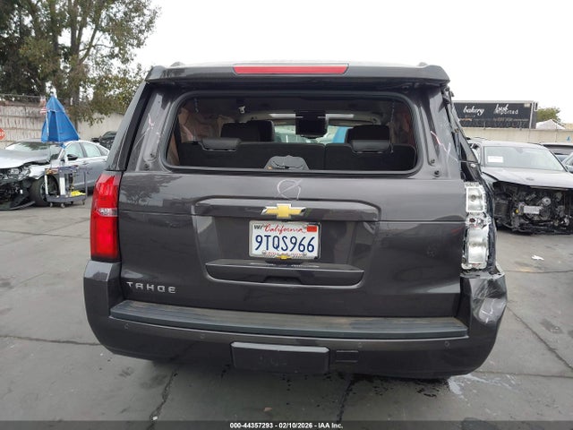 Chevrolet Tahoe Lt 2018 1GNSCBKC8JR235432 Image 17