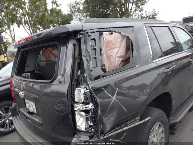 Chevrolet Tahoe Lt 2018 1GNSCBKC8JR235432 Image 12