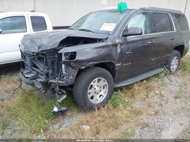 Chevrolet Tahoe Lt 2018 1GNSCBKC8JR235432 Image 2