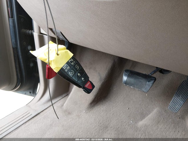 44357342 :رقم المزاد ، 2C4RC1CG9FR657147 vin ، 2015 Chrysler Town & Country Touring-l مزاد بيع