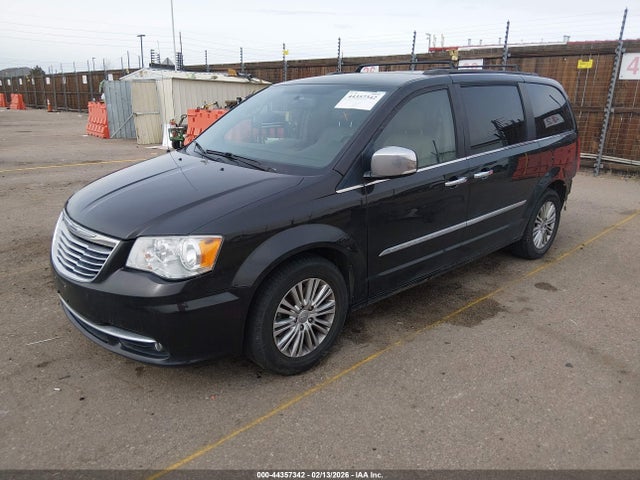 44357342 :رقم المزاد ، 2C4RC1CG9FR657147 vin ، 2015 Chrysler Town & Country Touring-l مزاد بيع