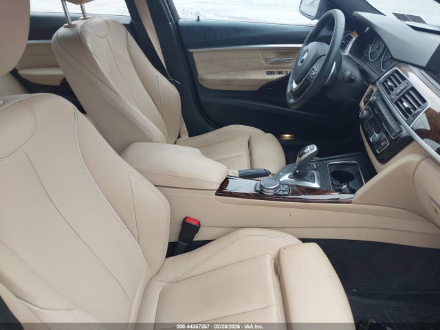 WBA8D9G53HNU61265 BMW 330i Xdrive