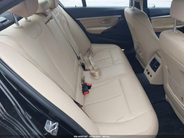 WBA8D9G53HNU61265 BMW 330i Xdrive