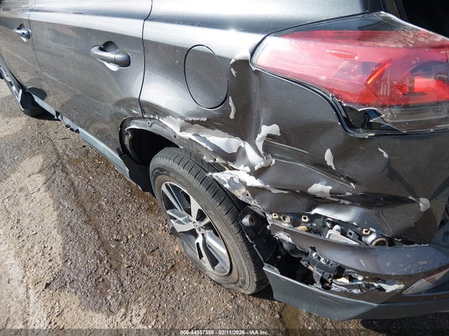 Toyota Rav4 Xle 2017 2T3RFREVXHW666112 Image 6