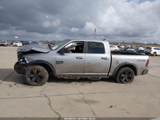 1C6RR7LG4NS215740 RAM 1500 Classic Warlock 4x4 5&#039;7 Box
