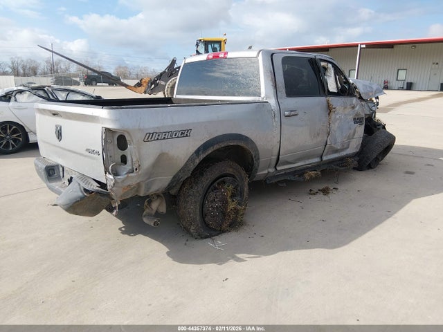 1C6RR7LG4NS215740 RAM 1500 Classic Warlock 4x4 5&#039;7 Box