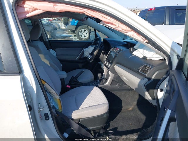 2017 Subaru Forester 2.5i Premium მანქანა იყიდება აუქციონზე, vin: JF2SJAGC2HH431546, აუქციონის ნომერი: 44357381
