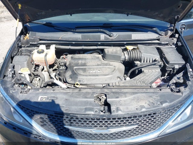 2018 CHRYSLER PACIFICA 2C4RC1BG5JR141538 Photo 9