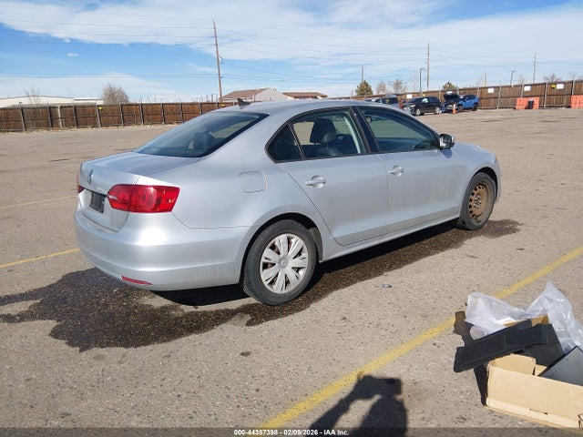 3VWD17AJ1EM264621 Volkswagen Jetta 1.8t Se