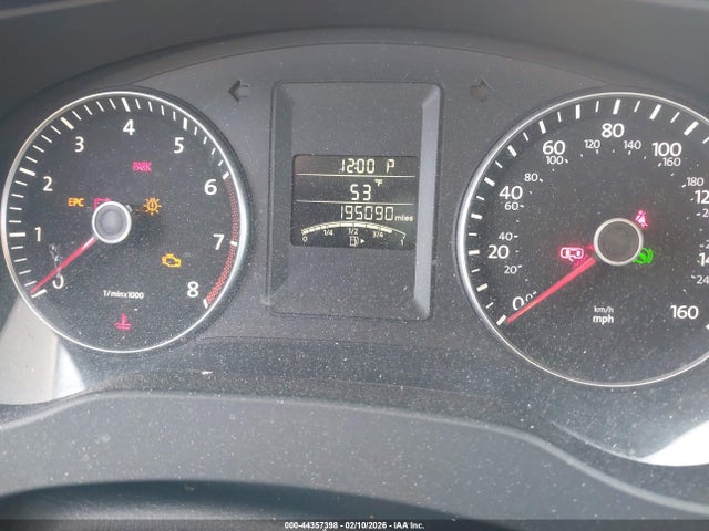 3VWD17AJ1EM264621 Volkswagen Jetta 1.8t Se