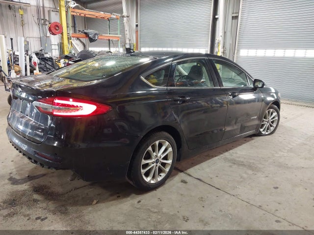 Ford Fusion Hybrid Se 2019 3FA6P0LU0KR223166 Image 4